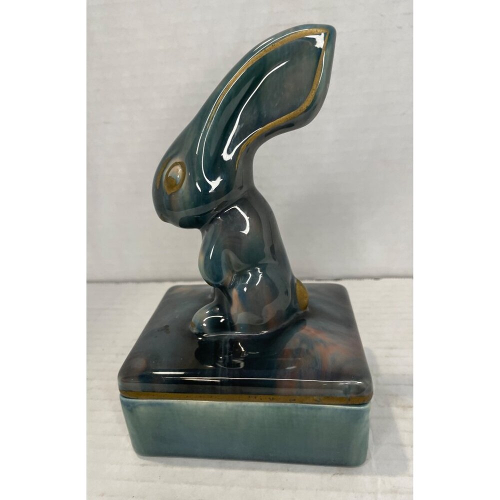 Vintage Blue Mountain Pottery Bunny Treasure Box Figurine 7” Canada
